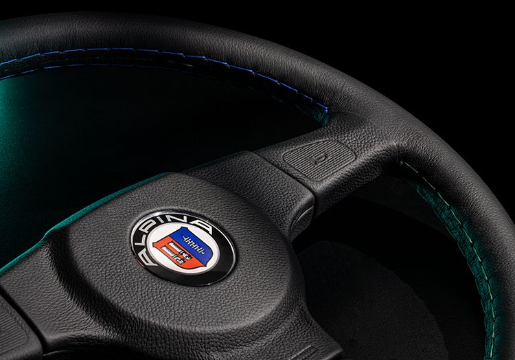 レザーステアリングホイール 3スポーク 360mm (ボスなし)