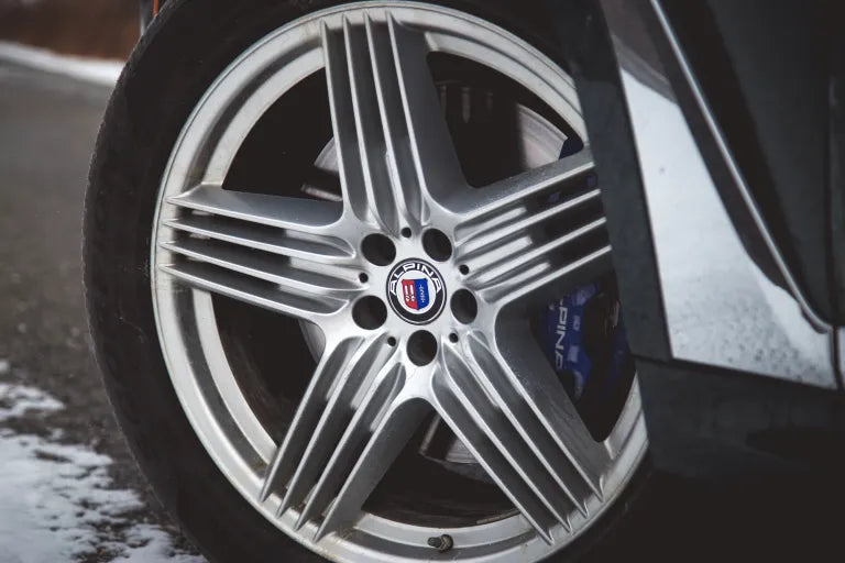 XB7 ウィンタータイヤホイールセット ダイナミックデザインホイール+WINTER SCORPION™ WINTER ALP(冬用タイヤ)